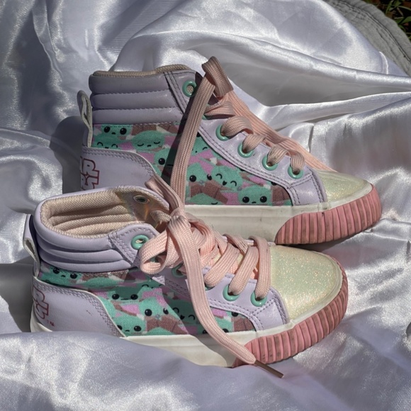 Star Wars Mandalorian high tops - Picture 4 of 5